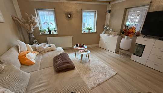 Bild von Komplett ausgebautes Stadthaus mit 4 Schlafzimmern und 3 Bädern