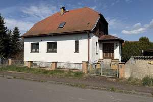 Freistehendes EFH, 4 Zimmer, ca. 112 m² Wohnfläche und 1.580 m² Grundstück – Die vollständige Adresse der Immobilie erhältst du vom Anbieter., 4849 Laußig – Vorschaubild 1
