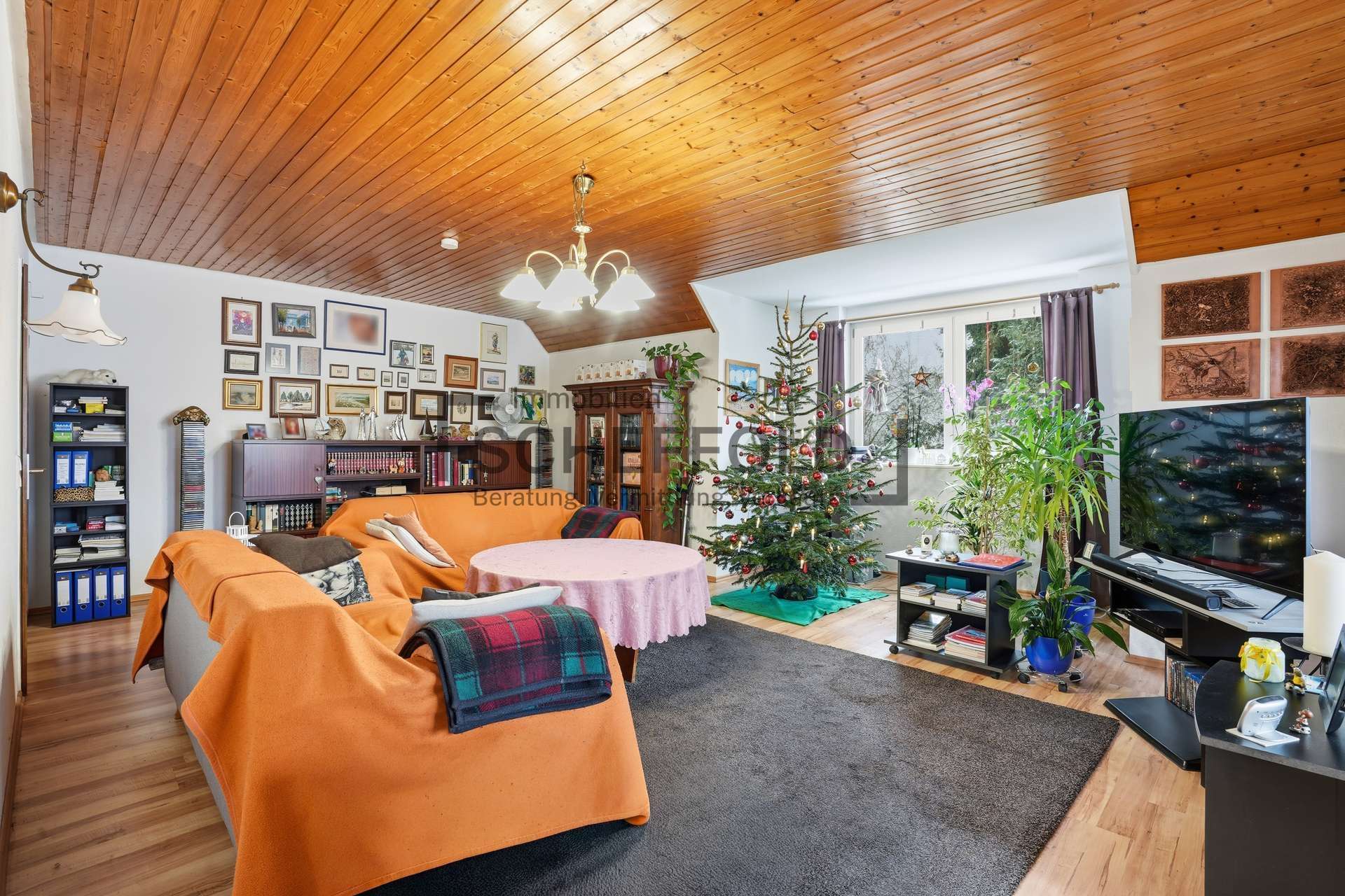 Immobilie in Laupheim - Familienglück! Gut gelegenes Zweifamilienhaus mit viel Potenzial - Bild 7