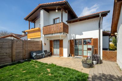 Charmante Doppelhaushälfte mit Garten in Eisenburg