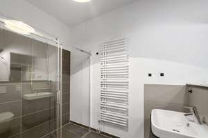 Property thumbnail 8