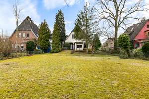 Sanierungsbedürftiges Haus auf großem Grundstück in ruhiger Wohnstraße von Rahlstedt-Oldenfelde