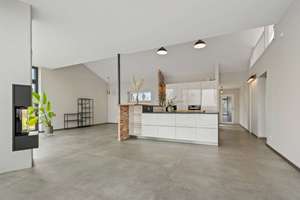 Architektonisches Highlight mit privatem Wasserzugang – Die vollständige Adresse der Immobilie erhältst du vom Anbieter., 25794 Pahlen – Vorschaubild 2