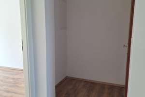 Frisch kernsanierte 3-Zimmer-Wohnung mit Einbauküche – Erstbezug nach Sanierung – Duisburger Str 209, 46049 Lirich-Nord, Oberhausen – Vorschaubild 3