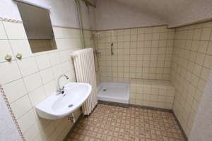 Einfamilienhaus mit Garage und Stellplatz in Rottenbauer zu verkaufen – Die vollständige Adresse der Immobilie erhältst du vom Anbieter., 97084 Rottenbauer, Würzburg – Vorschaubild 5