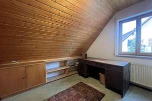 Kurze Weg für Ihre Kinder!...Einfamilienhaus in Herzogenaurach – Die vollständige Adresse der Immobilie erhältst du vom Anbieter., 91074 Herzogenaurach – Vorschaubild 13