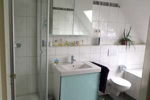 exclusive Dachgeschosswohnung mit Galerie in Bestlage Waldtrudering – von-Gravenreuth-Str. 8, 81827 Waldtrudering, München – Vorschaubild 4