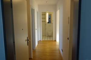 Schöne, geräumige drei Zimmer Dachterrassen-Wohnung in München, Altperlach – Margarethe-Selenka-Str. 18, 81737 Altperlach, München – Vorschaubild 12