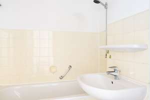 Property thumbnail 11