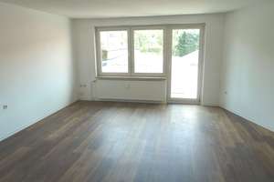 bezugsfertig-ruhige und moderne 2 1/2 Zi-Whg am Krähnocken mit angenehm ruhigen Balkon