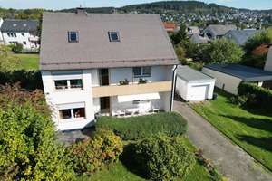 schönes Wohnhaus in bester Lage  – Die vollständige Adresse der Immobilie erhältst du vom Anbieter., 95119 Naila – Vorschaubild 2