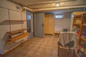 Einfamilienhaus mit großem Außenbereich in zentraler und dennoch ruhiger Wohnlage – Die vollständige Adresse der Immobilie erhältst du vom Anbieter., 68794 Oberhausen-Rheinhausen – Vorschaubild 3