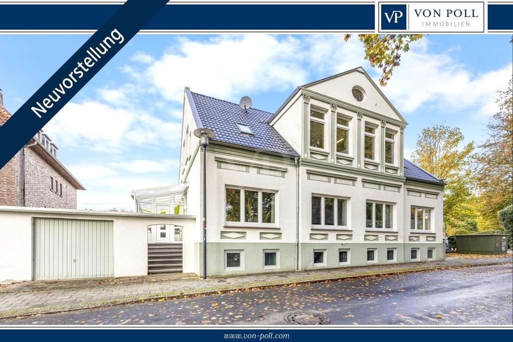 Immobilie in Jever - Stilvolle Stadtvilla in bester Lage von Jever mit drei genehmigten Ferienwohnungen - Bild 0