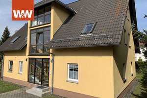 Sehr gepflegtes 3-Familien-Haus in ruhiger Lage von Mittweida mit Balkonen, Garage und Carport – Die vollständige Adresse der Immobilie erhältst du vom Anbieter., 9648 Mittweida – Vorschaubild 2