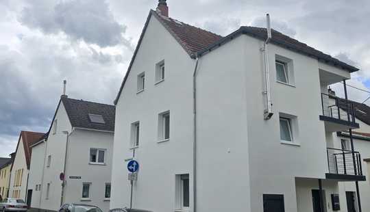 Bild von Geräumiges ( kernsaniert ), exklusives 12-Raum-Mehrfamilienhaus in Zentrum von Hochheim am Main