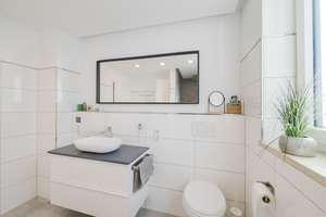 Modernisiertes EFH mit viel Platz & sonnigem Garten in Top-Lage – Die vollständige Adresse der Immobilie erhältst du vom Anbieter., 84032 Altdorf – Vorschaubild 32