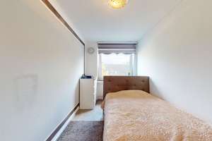 Frisch gestrichene 4-Zimmer-Wohnung mit Balkon & hervorragender Anbindung – 40589 Wersten, Düsseldorf – Vorschaubild 7