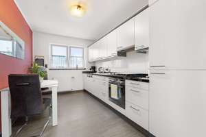 Einladender Bungalow mit modernem Ausbau und schönem Garten mit Pool – Die vollständige Adresse der Immobilie erhältst du vom Anbieter., 41189 Wickrathberg, Mönchengladbach – Vorschaubild 5