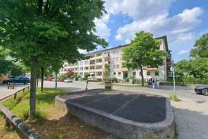 SONNIGE 2 Zi.-WOHNUNG AM PARTNACHPLATZ