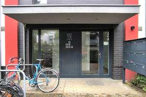 + EDLE TERASSENWOHNUNG + ZWEI PRIVATGÄRTEN + SÜDWEST-LAGE + GEHOBENE INNENAUSSTATTUNG + TIEFGARAGE + – Sandinostraße 3, 13055 Alt-Hohenschönhausen, Berlin – Vorschaubild 10