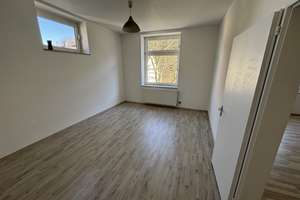 MFH, 8 Wohneinheiten, 10 Garagen, Garten in Hagen