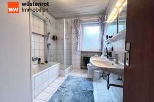 Schönes Reihenmittelhaus mit Garten und Garage im Süden Regensburgs. – Regensburg – Vorschaubild 11