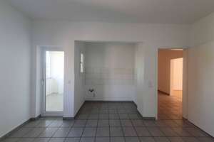 Modernisierte 3-Zimmer-Wohnung mit Wintergarten und Wannenbad in Köln-Mülheim – Frankfurter Straße 43, 51065 Mülheim (Ortsteil), Köln – Vorschaubild 3