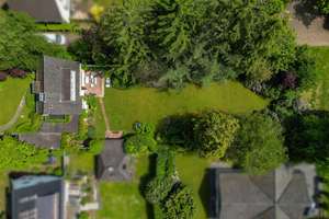 Großzügiges Familienhaus auf parkähnlichem Anwesen in Oberneuland – Die vollständige Adresse der Immobilie erhältst du vom Anbieter., 28355 Oberneuland, Bremen – Vorschaubild 31