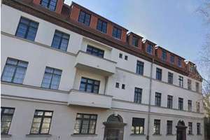 helle 2 Zimmerwohnung zentral in Niederschönhausen