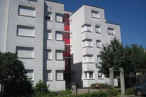 Für Sie renoviert! Neustart in Ihrer 4-Zimmer-Erdgeschoß-Wohnung mit Balkon – Kölner Str. 35, 90425 Wetzendorf, Nürnberg – Vorschaubild 1