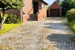 Charmantes, freistehendes Ein- /Zweifamilienhaus mit Garten, Keller, Garage auf schönem Grundstück! – Die vollständige Adresse der Immobilie erhältst du vom Anbieter., 22457 Schnelsen, Hamburg – Vorschaubild 2