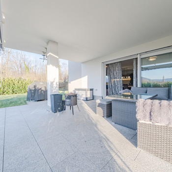 +++ AVERNET – MODERN UND GROßZÜGIG – ERDGESCHOSSWOHNUNG MIT GROßEM GARTEN IN RHEINFELDEN +++