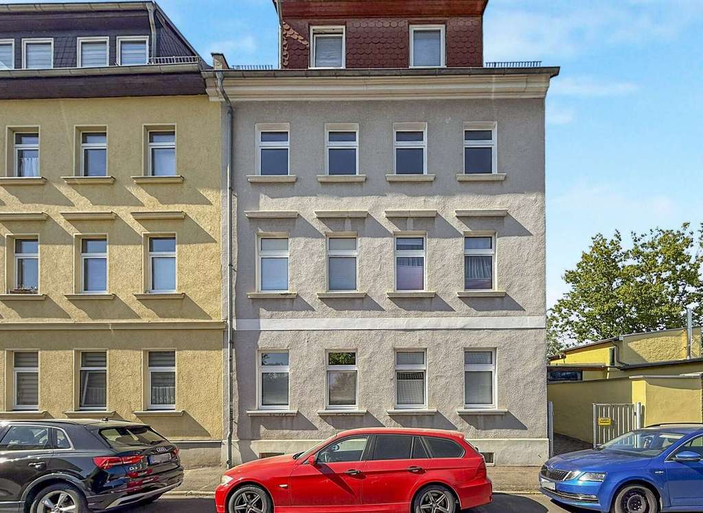 Vielseitige Investitions- und/oder Eigennutzungsmöglichkeit in ruhiger Seitenstraße, sehr gute Lage