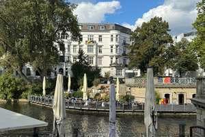 Baujahr 2004 - 3,5 Zimmer - ca. 112 m²  -  in Hamburg-Uhlenhorst – Wentzel Dr. – Die vollständige Adresse der Immobilie erhältst du vom Anbieter., 22085 Uhlenhorst, Hamburg – Vorschaubild 14