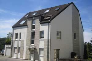 TOP Wohnung mit Einbauküche und Balkon mit tollem Ausblick – Josef-von-Görres-Str. 24 a, 52222 Stolberg (Rheinland) – Vorschaubild 2