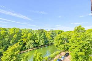 Wohnen am Wasser: Helle 2 Zimmer Wohnung mit großem Balkon und Weitblick