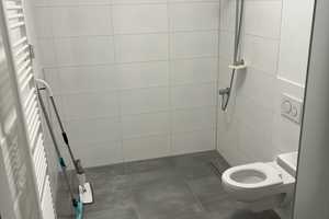 Exklusive 1,5-Zimmer-Wohnung in Würzburg für Studenten – Urlaubstraße 2a, 97076 Würzburg – Vorschaubild 1