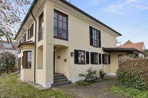 Großzügiges Einfamilienhaus mit Poolhaus, Einliegerwohnung und Garten in 1A Lage – Die vollständige Adresse der Immobilie erhältst du vom Anbieter., 86633 Neuburg an der Donau – Vorschaubild 2