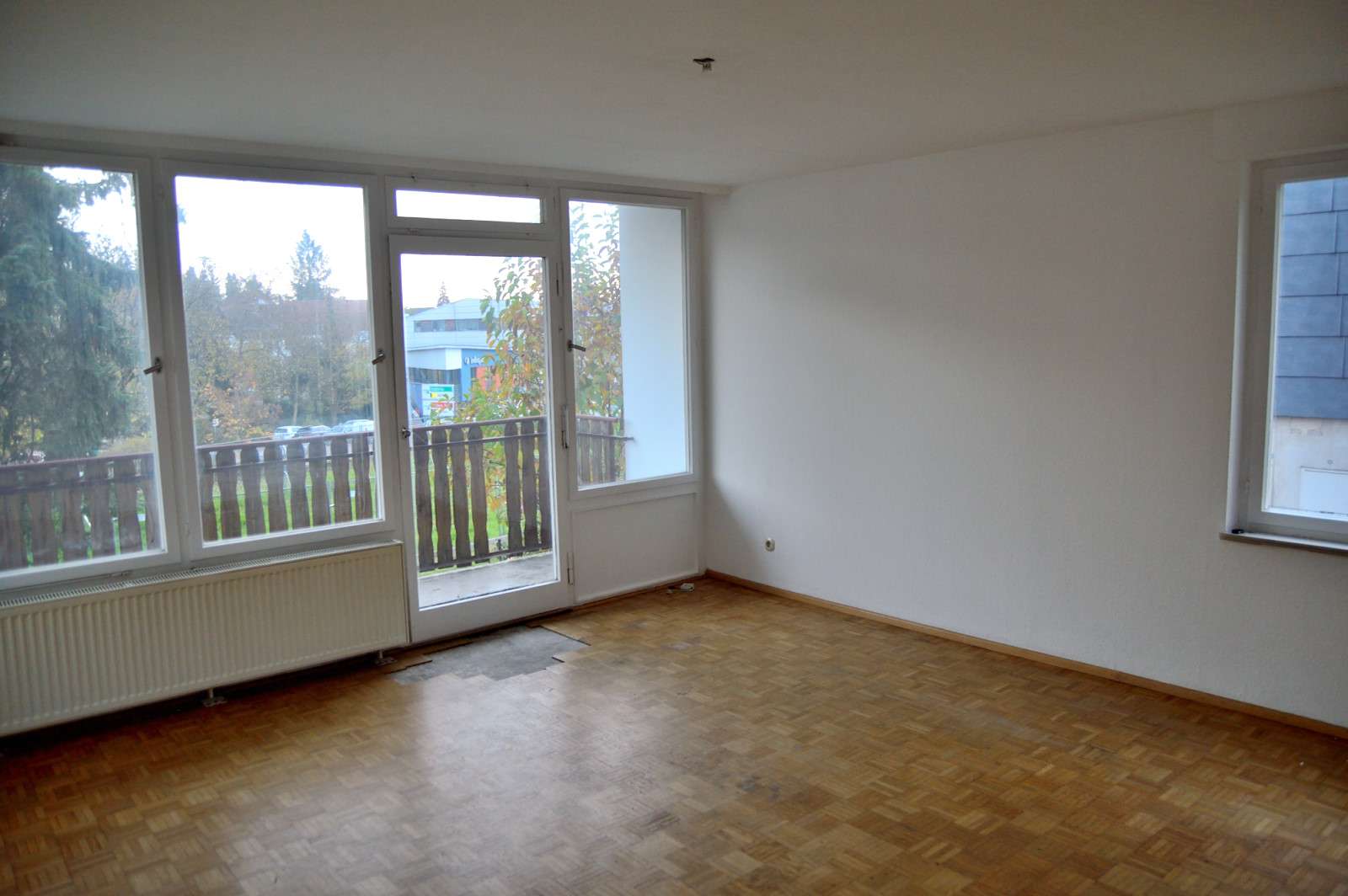 Immobilie in Überlingen - Solide Dreizimmerwohnung mit Garage & Gartennutzung in perfekter Lage von Überlingen.
Ihre Chance! - Bild 2