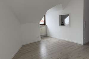 Schöne 3-Zimmer DG Wohnung in Alterlangen – Erlenfeld 20, 91056 Alterlangen, Erlangen – Vorschaubild 3