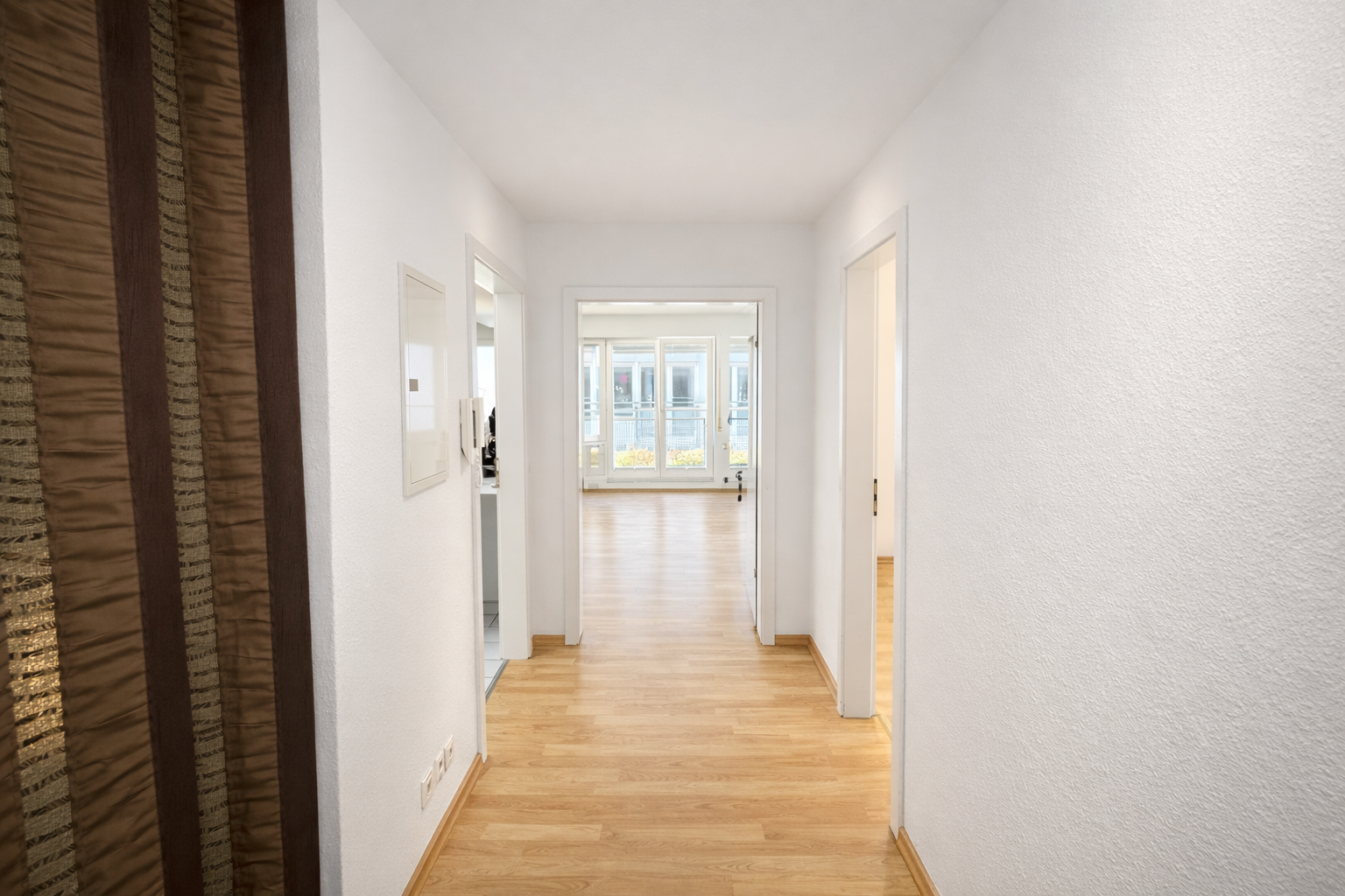 Helle, gemütliche 3-Zimmer-Erdgeschosswohnung in Gernsheim, Groß Gerau Kreis – Bild 4