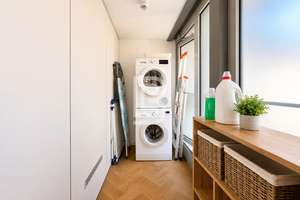 Stilvoll modernisiert: Maisonette- Wohnungstraum am Schlossberg fußläufig zu Freiburgs Altstadt – 79102 Oberau, Freiburg im Breisgau – Vorschaubild 8