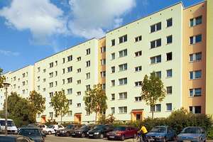 Nachmietersuche, Möbel können übernommen werden – Biesenbrower Str. 107, 13057 Neu-Hohenschönhausen, Berlin – Vorschaubild 1