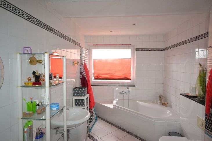 Immobilie in Burg (Dithmarschen) - Charmantes Reihenmittelhaus in sonniger Sackgassenlage von Burg, Kreis Dithmarschen - Bild 5