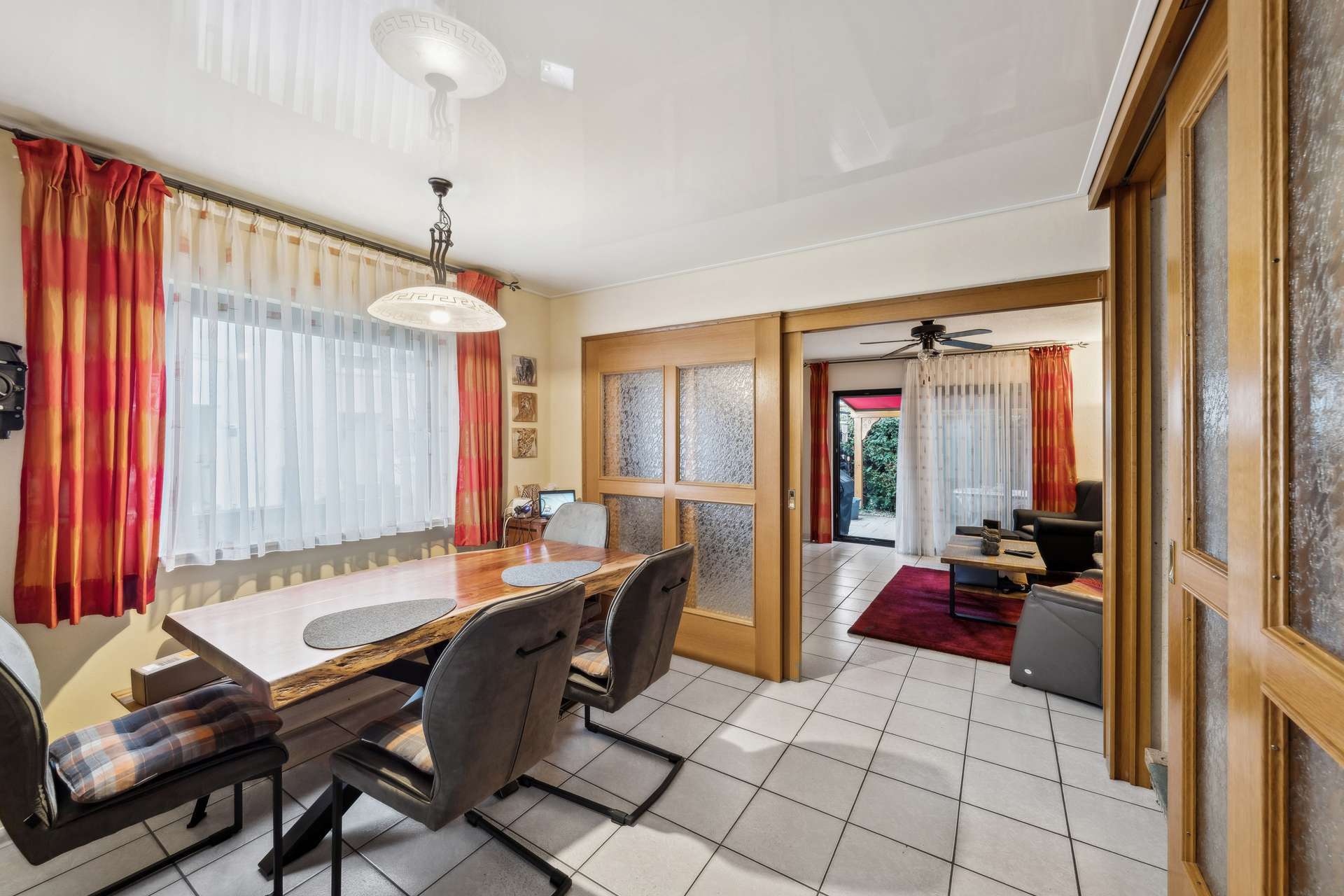 Immobilie in Elsenfeld - Ein Zuhause zum Wohlfühlen: Charmantes Reihenendhaus mit Terrasse - Bild 2