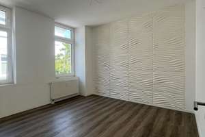Helle 1,5 Zimmer-Wohnung in belebter Umgebung
