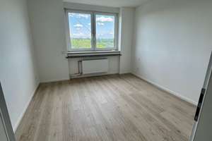 Umfangreich renovierte 3-Zimmer-Wohnung mit neuer EBK und neuem Bad – ideal für langfristiges Wohnen – Robert-Schuman-Straße 8, 51109 Neubrück, Köln – Vorschaubild 14