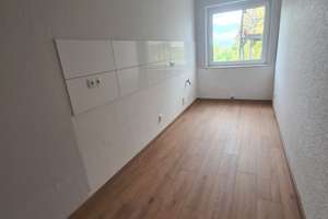 Alles neu! 2,5 Raum Wohnung in super Lage! Fernwärme! – Hans-Thoma-Straße 1, 45147 Holsterhausen, Essen – Vorschaubild 4