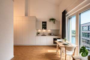 Direkter Wasserblick - 1 Zimmer mit Einbauküche, Parkettboden & Einbauschrank - HAVEKANT – Am Rundtörn 28, 26135 Osternburg, Oldenburg (Oldenburg) – Vorschaubild 2