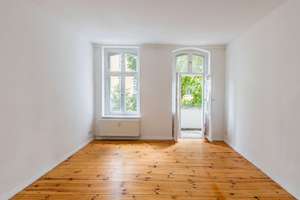 Leben in Oberschöneweide: Helle 1-Zimmer-Wohnung mit Balkon